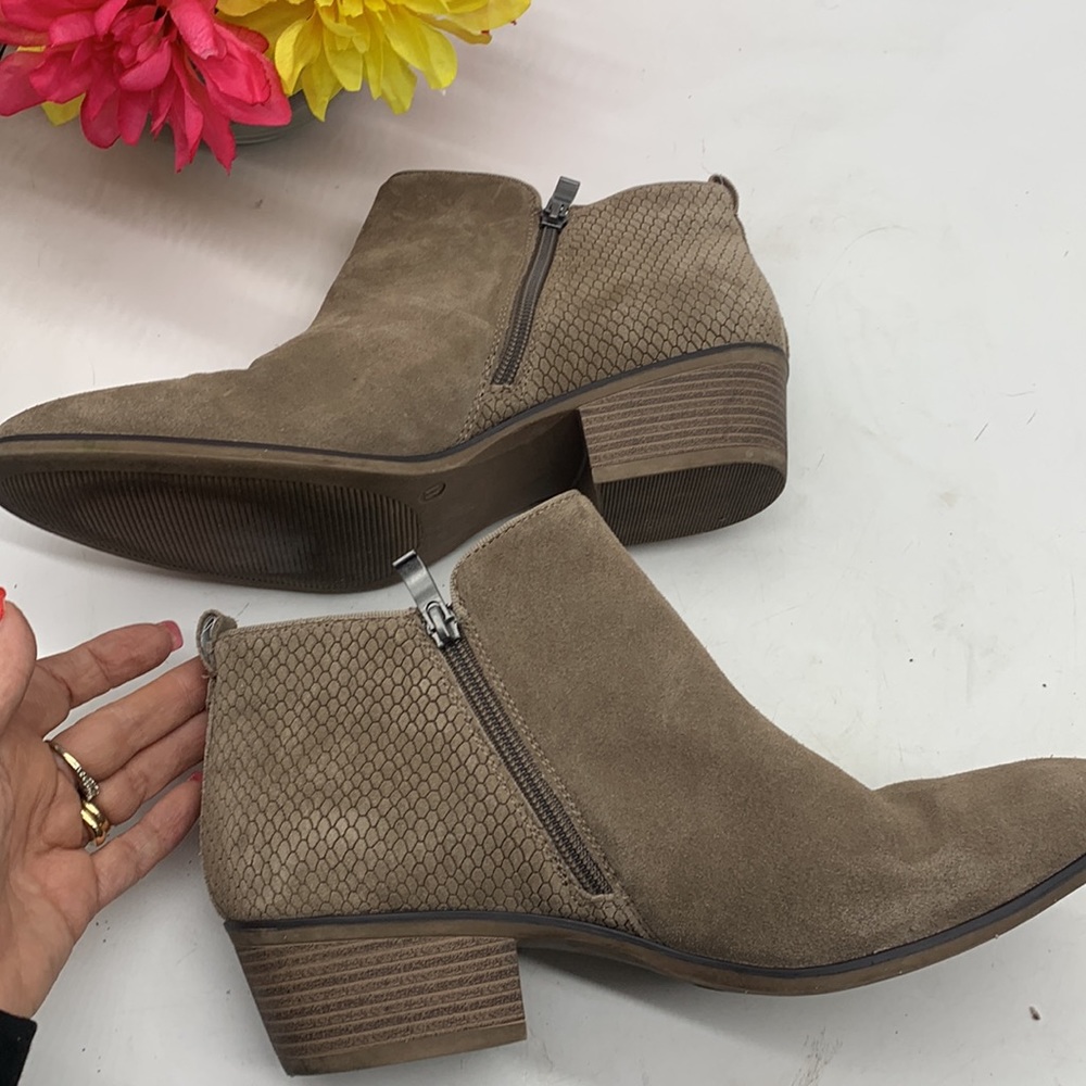 Michael Michael Kors Tan Suede Ankle Boots Size 11 MCA4701J - Picture 12 of 12